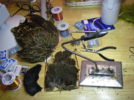 Typical flytying mess, even when you try to keep it contained